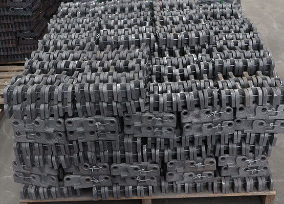 爐排，爐排片，活芯爐排，三爪爐排，四爪爐排，橫梁爐排，往復爐排，鏈條爐排，瑪鋼爐排，手燒爐排，鍋爐配件，鍋爐爐門，鍋爐風帽，鍋爐省煤器，鍋爐鏈輪，鍋爐鏈子，鍋爐箅子，橫梁式爐排片，鍋爐除渣機（減速機），十字架刮板，五孔夾板，爐排附片，魚鱗片爐排，密封鐵，人孔，手孔，主動爐排片，被動爐排片，鍋爐爐條